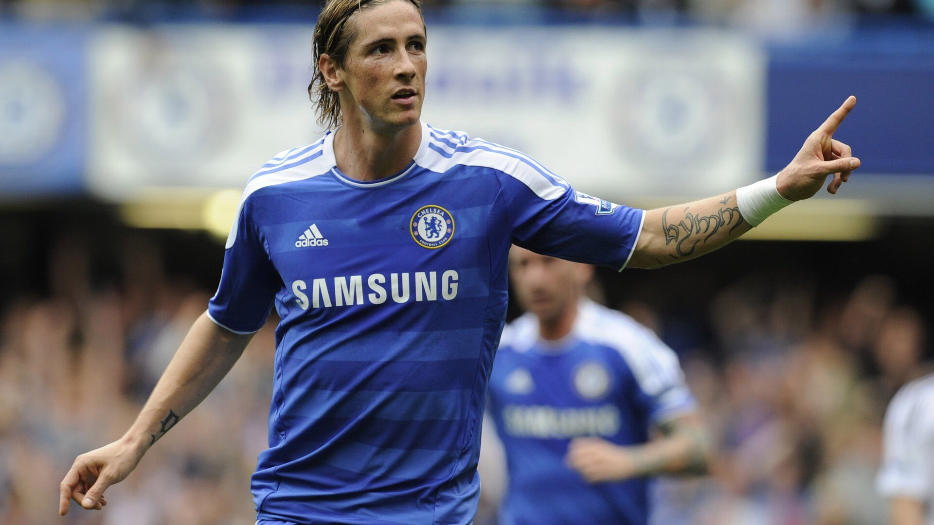 爱游戏体育在线赛事-绝杀“逆天神器”：那些令人毛骨悚然的终场进球，绝杀锦集